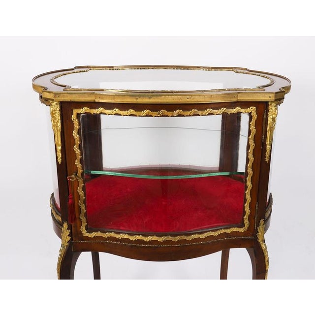 Wood Antique Ormolu Mounted Bijouterie Display Cabinet, 19th Century For Sale - Image 7 of 18