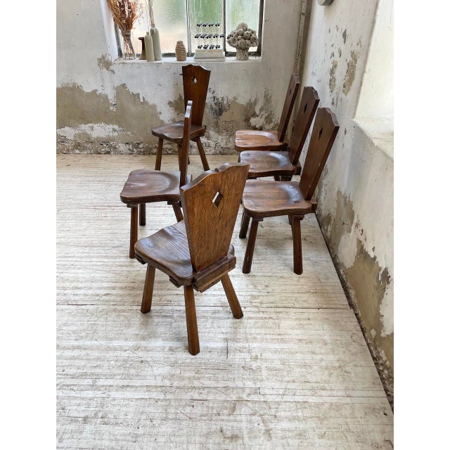 Set composed of 6 Savoy and folk art style chairs. In the taste of Chapo’s achievements… Made from very heavy solid oak,...