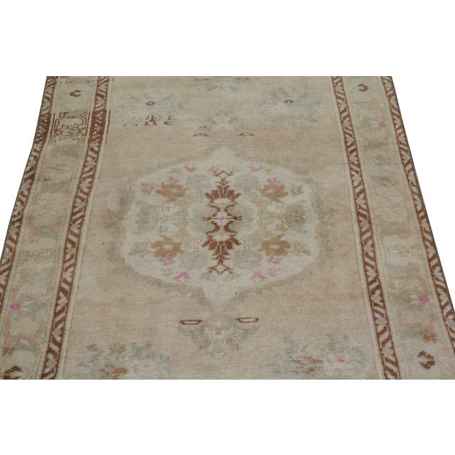Vintage Turkish Anatolian Hand Knotted Wool Rug, 3'2''x10'10'' For Sale - Image 4 of 4