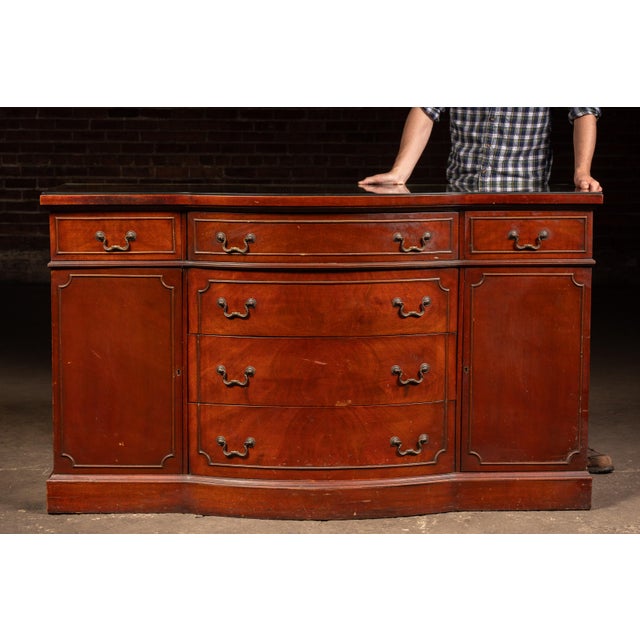 Wood Mid 20th Century Georgian Revival Cherry Breakfront Sideboard Buffet With Glass Top For Sale - Image 7 of 12