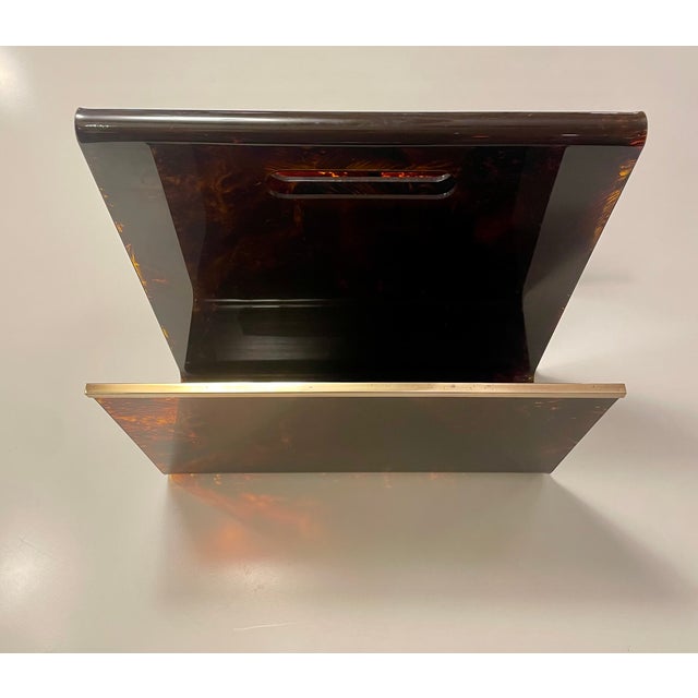 Gold Faux Tortoise Acrylic Glass and Brass Magazine Rack from Maison Mercier, France, 1970s For Sale - Image 8 of 10