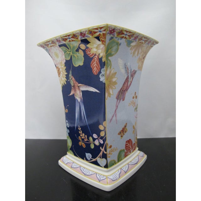 Spode Spode Java F1994 Exotic Bird & Flower 4 Panel Garden Vase For Sale - Image 4 of 8