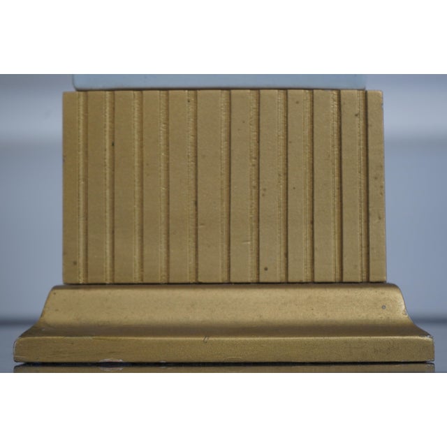 Mottahedeh Vintage Federal Porcelain Urn Table Lamp For Sale In Philadelphia - Image 6 of 13