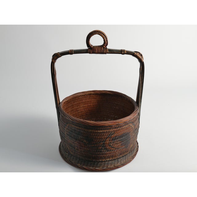 Early 20th Century Chinese Betrothal or Wedding Basket with Peony and Bird Motif For Sale - Image 15 of 18