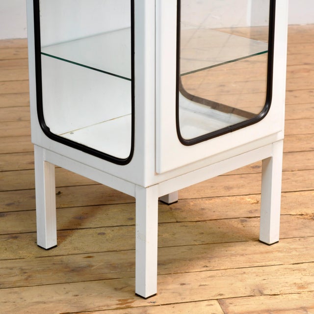 1980s Vintage Medical Cabinet in Glass and Iron, 1970s For Sale - Image 5 of 9