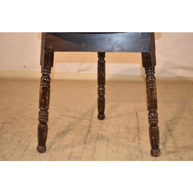 19th Century Pine Cricket Table For Sale In Greensboro - Image 6 of 7