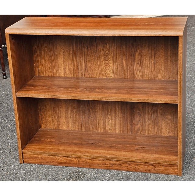 Pair Mid-Century Modern Walnut Veneer Low Bookcases For Sale - Image 12 of 12