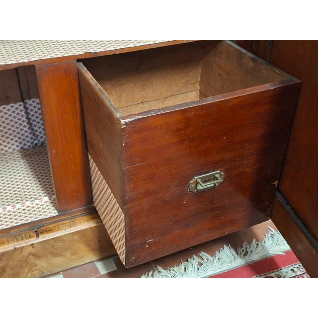 English Sideboard in Mahogany with Shelf, 1800 For Sale - Image 10 of 18