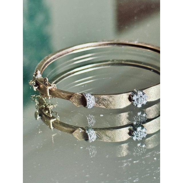 Mid Century 18k Yellow Gold Florentine Finish Diamond and Crescent Bangle Bracelet For Sale - Image 9 of 15