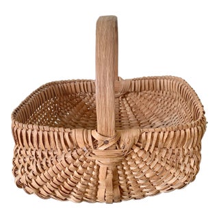 Early 20th Century American Splint Oak Gathering Basket For Sale
