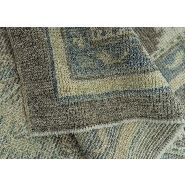 Turkish Oushak Rug 4' x 6'10" #19244 For Sale In Houston - Image 6 of 8
