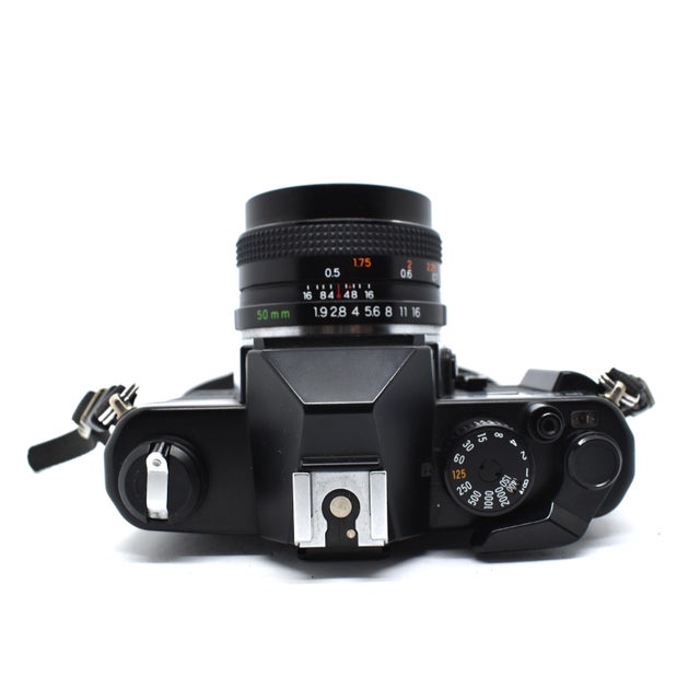 Mid Century Modern Manual Yashica Fx-3 Super 2000 SLR Film Camera With Yashica ML 50mm Lens For Sale - Image 4 of 6