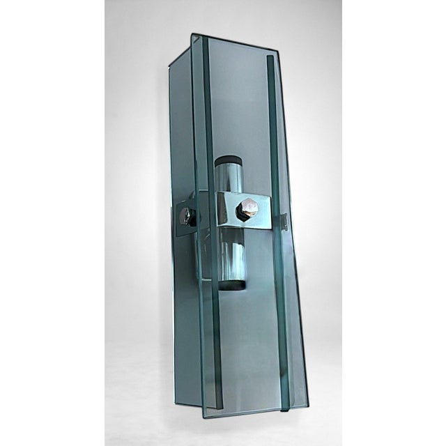 Metal Late 20th Century Space Age Style Pair Italian Wall Sconces in Chrome Metal and Tempered Crystal For Sale - Image 7 of 18