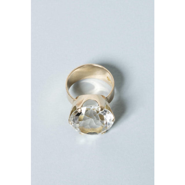 Mid-Century Modern Gold & Rock Crystal Ring from Turun Hopea For Sale - Image 3 of 7