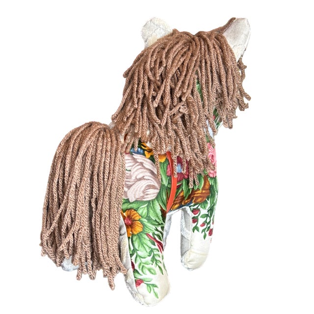 Italian Gucci Roses Vintage Silk Scarf Noble Pony For Sale - Image 3 of 3