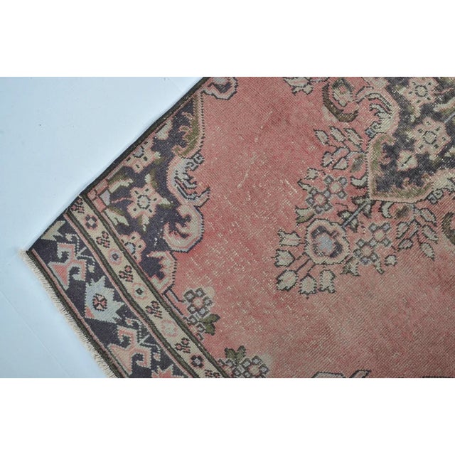 Turkish Oushak Bohemian Vintage Rug For Sale - Image 3 of 10