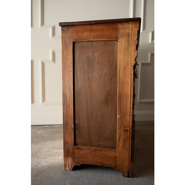 Chestnut 19th Century American Walnut Chest of Drawers With Knapp Joints For Sale - Image 8 of 17