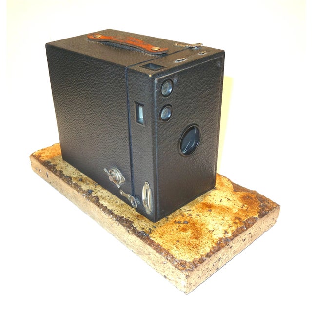 Art Nouveau Kodak 2C Brownie Larger Box Camera on Travertine Base Circa 1917 For Sale - Image 3 of 3