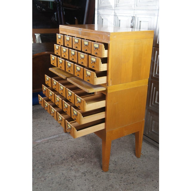Mid 20th Century Globe Wernicke 30 Drawer Index Card Library File Catalog Cabinet 47" For Sale - Image 6 of 15