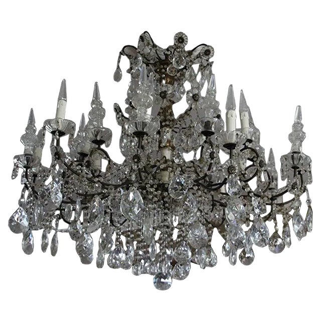 19th Century Italian Neoclassical Giltwood and Crystal Chandelier For Sale
