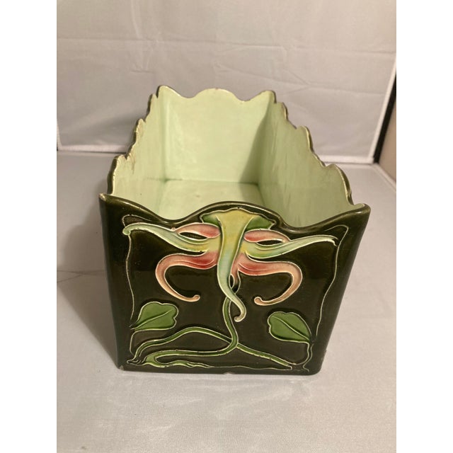 Beautifully designed large Art Nouveau jardiniere / plant planter. Strong, beautiful coloring. Glazed. Manufactory Julius...