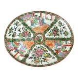 Large Qing Dynasty Famille Rose Medallion Platter, 19th Century For Sale