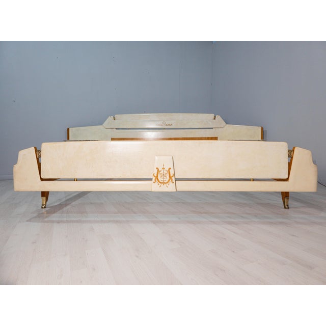 Wood Mid-Century Italian Parchment Double Bed attributed to Giovanni Gariboldi, 1950s For Sale - Image 7 of 18