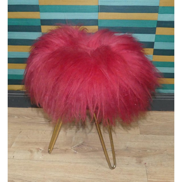 Mid-Century Modern Red Long-Hair Flokati Fur Stool with Brass Hairpin Legs, 1950s For Sale - Image 3 of 10