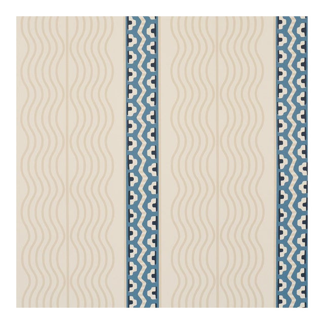 Schumacher x Johnson Hartig Crème Anglaise Wallcovering in English Cream/Denim Blue For Sale