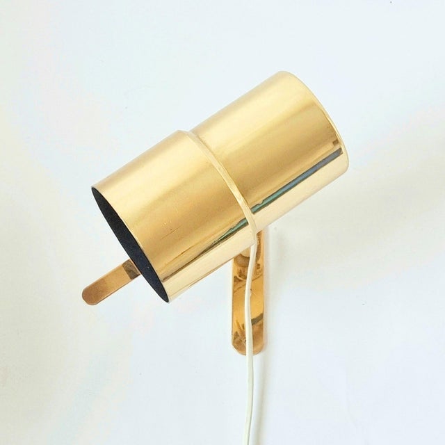 Hans-Agne Jakobsson 1960s Scandinavian Hans-Agne Jakobsson Brass Wall Lights/Sconces - Model v-324 - a Pair For Sale - Image 4 of 9