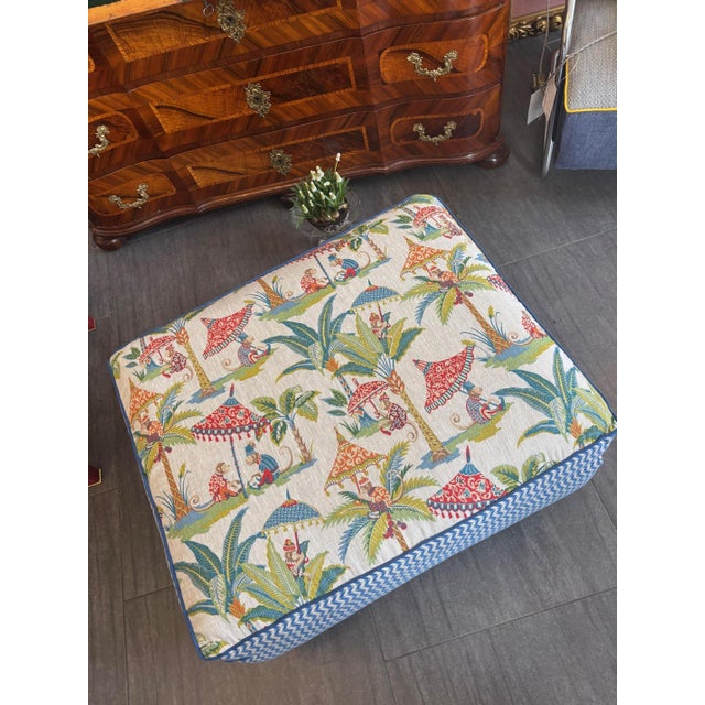 Antique Ottoman in Wood and Fabric, 1880s For Sale - Image 3 of 6