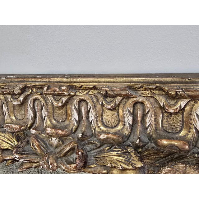 18th Century Mirror in Carved Gilt Wood Decorated with Birds, Fruit and Cherub, 1780 For Sale - Image 15 of 18