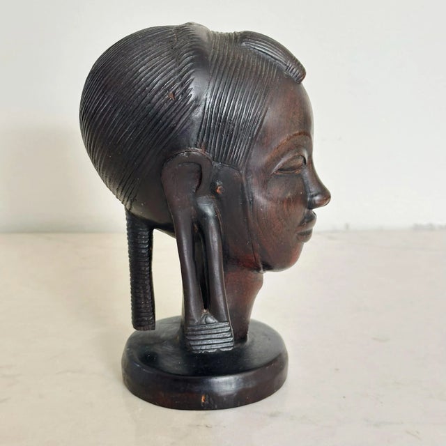 African Vintage Hand-Carved African Figural Bust of Woman in Ebonized Wood For Sale - Image 3 of 6
