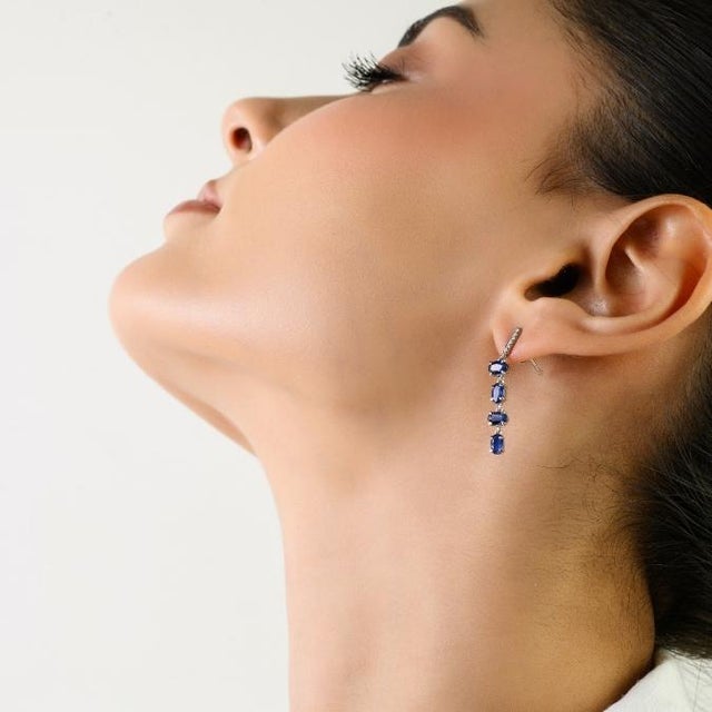 Late 20th Century Vintage-Inspired Natural Blue Sapphire & Diamond Drop Earrings in 14k Gold- A Pair For Sale - Image 5 of 12