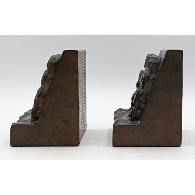 Early 20th Century Circa 1900 Pair of Bronze Plated Bookends Featuring Reliefs of Putti For Sale - Image 5 of 8