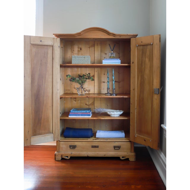 19th Century French Pine Wardrobe, Armoire, Linen Press For Sale - Image 4 of 13