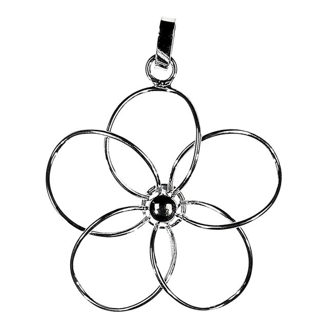 Ajd Delicate and Delightful Daisy in Sterling Silver Wire Pendant Great Gift For Sale