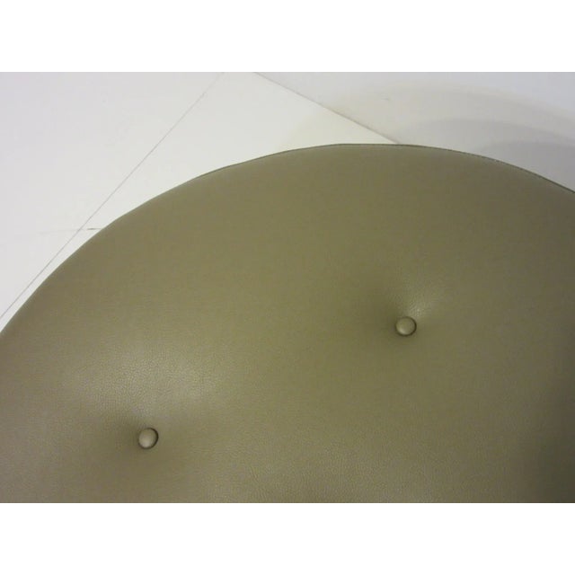 Mid-Century Modern Dunbar Styled Mid-Century Modern Upholstered Swiveling Ottoman For Sale - Image 3 of 7