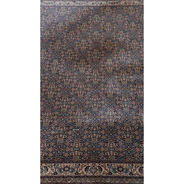 Offered is this stylish and large oriental rug with fine pattern and beautiful colors 341x242cm. Let your home shine with...