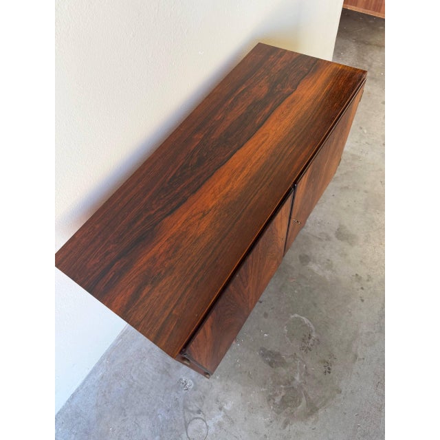 Poul Hundevad Rosewood Sideboard - Danish Mid Century Modern Cabinet 1960s For Sale In Los Angeles - Image 6 of 10