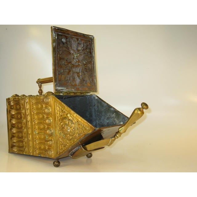 Coal Box, Hod, Scuttle Antique Brass Scottish Victorian Embossed Man in the wood For Sale - Image 18 of 18