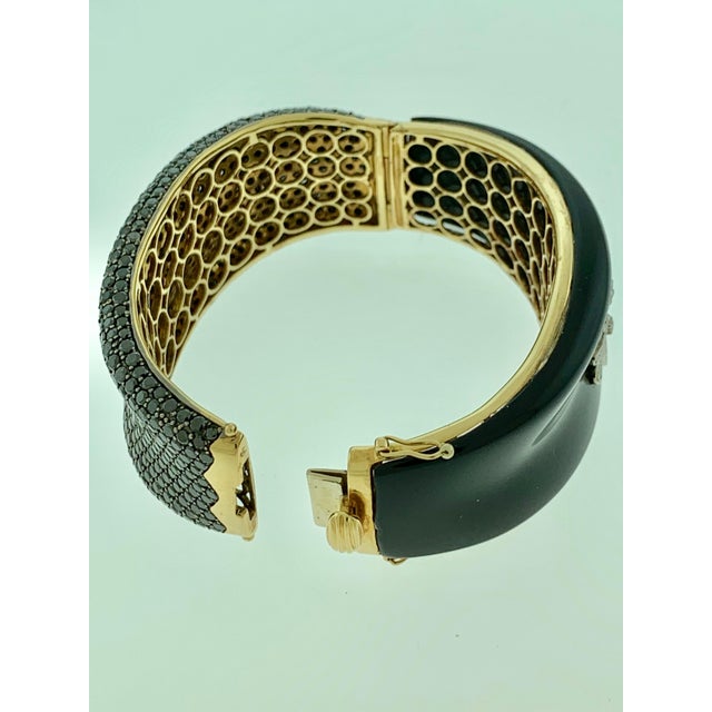 Black Diamond & Black Curved Onyx Bangle in 18 Karat Yellow Gold 88 Gram Estate For Sale - Image 17 of 18
