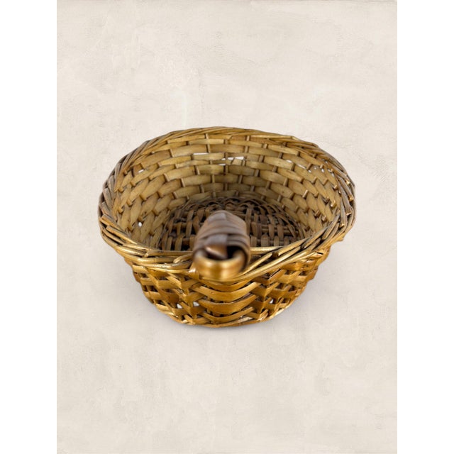 Vintage English Skillet-Shaped Bread Basket Woven into the shape of a cast iron skillet, complete with a handle, this...