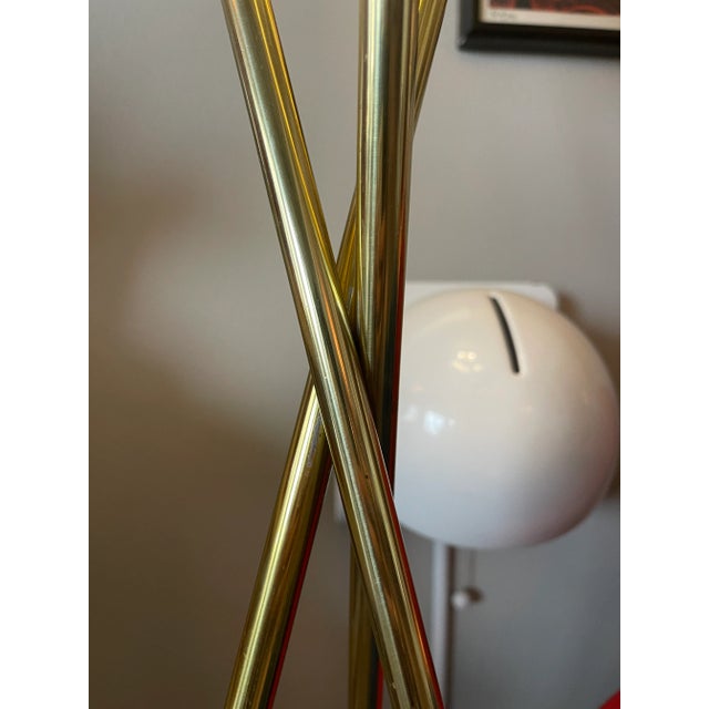 1950s Pair of Gerald Thurston Lightolier Tripod Floor Lamps, Early 50s Design For Sale - Image 5 of 12