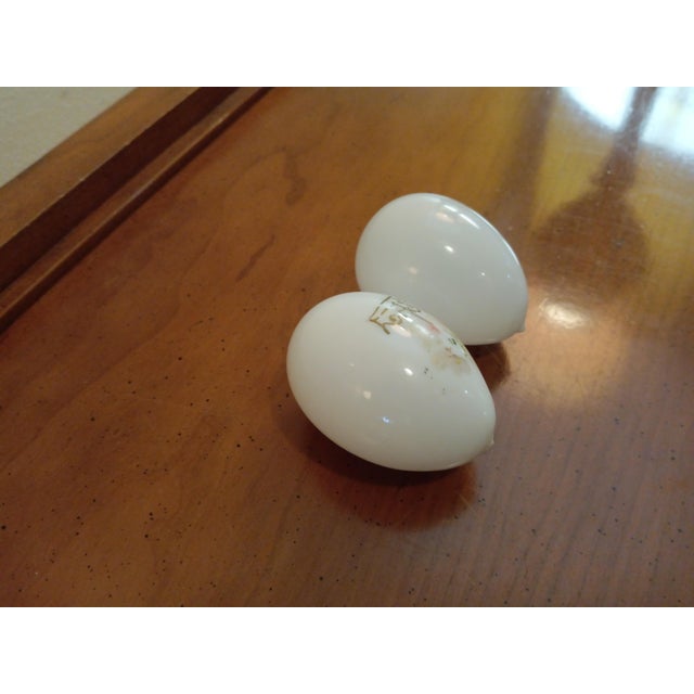Vintage Antique Victorian Hand Blown, Hand Painted Glass Easter Eggs (2). Unique white glass Easter eggs in good vintage...