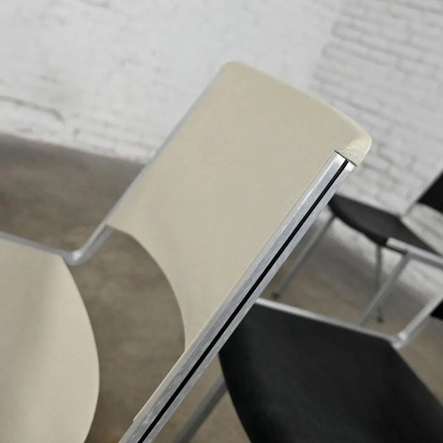 Vintage Mid Century Modern Aluminum Steelcase Stacking Chairs Model #1278 1 White 3 Black Set of 4 For Sale - Image 10 of 13