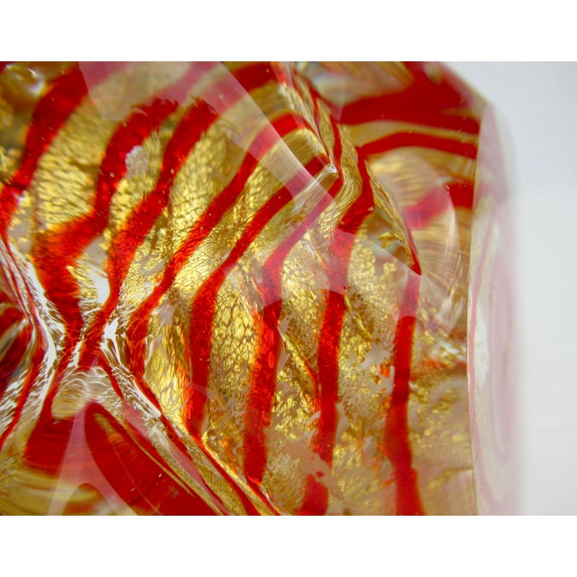 C.1960's Barovier E Toso Italian Murano Large Thick Red, With Gold Leaf Inclusions "Zebrati" Bowl For Sale - Image 12 of 18