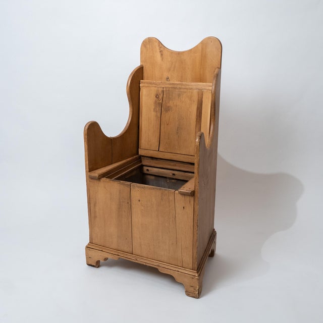 20th-century Welsh-style lambing chair, a revival of the traditional Welsh shepherd’s chair. Crafted from pine, this...