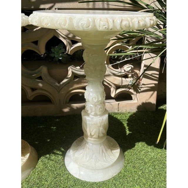 Pair of 1930s Italian Carved Alabaster Guéridon Side Tables For Sale - Image 4 of 18
