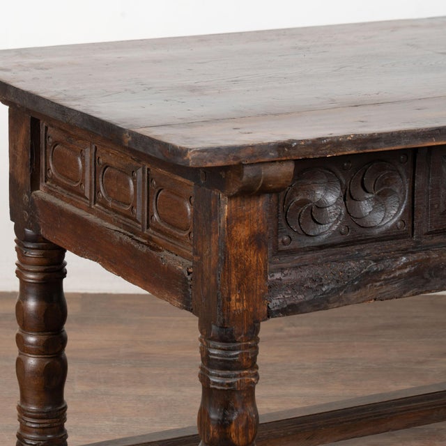 18th Century Spanish Console Table With Two Carved Drawers For Sale - Image 9 of 18